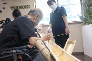 介護施設夏祭り＿流しそうめん01